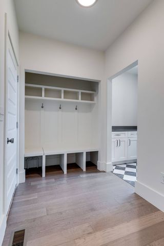 3011 Harlin Dr, Nashville, TN 37211