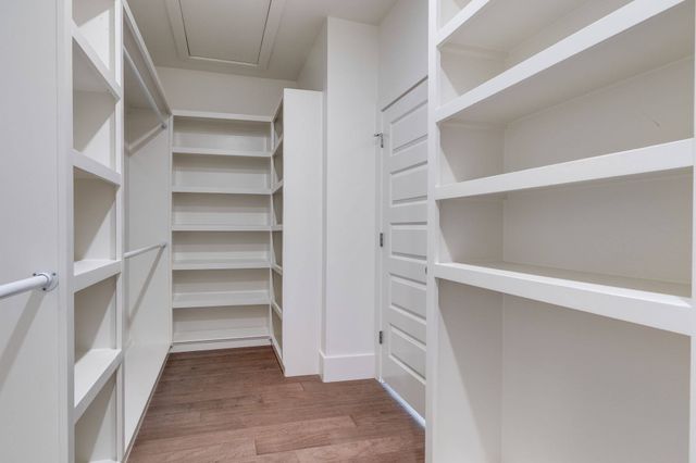 3011 Harlin Dr, Nashville, TN 37211