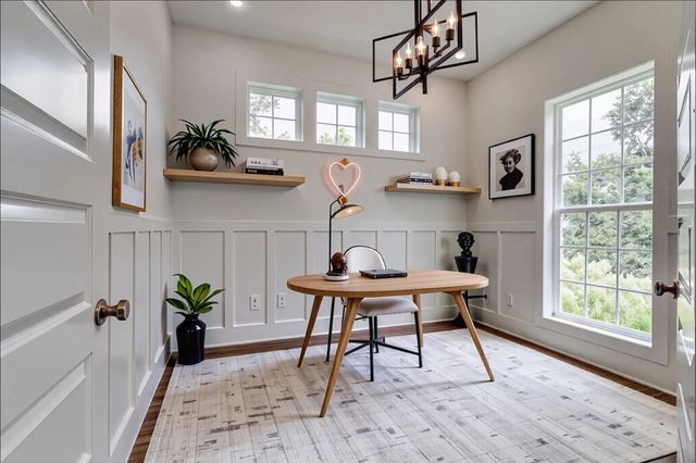 3011 Harlin Dr, Nashville, TN 37211