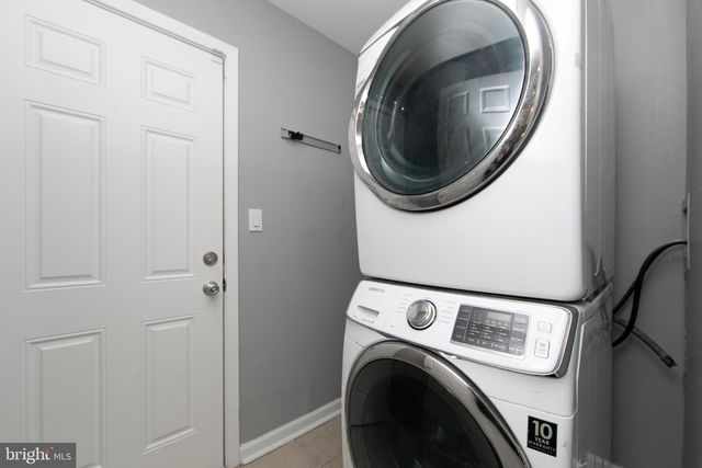 131 CROSSINGS WAY, Lindenwold, NJ 08021