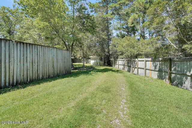 207 Whispering Pines Court, Hampstead, NC 28443