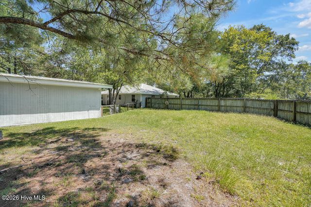 207 Whispering Pines Court, Hampstead, NC 28443