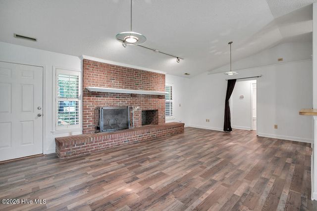 207 Whispering Pines Court, Hampstead, NC 28443