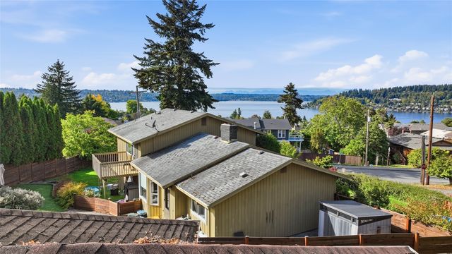 1307 N 32nd Street, Renton, WA 98056