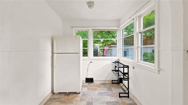 1307 N 32nd Street, Renton, WA 98056