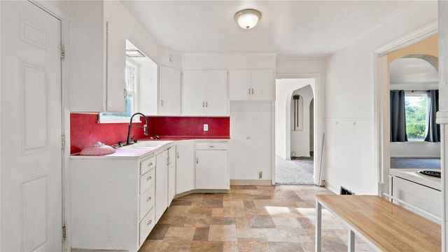1307 N 32nd Street, Renton, WA 98056