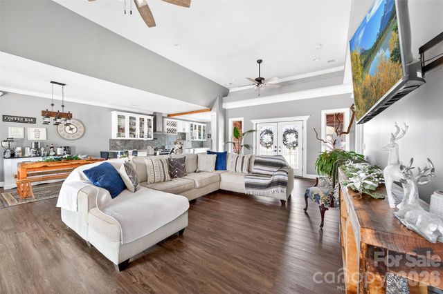 210 florham Drive, Dallas, NC 28034