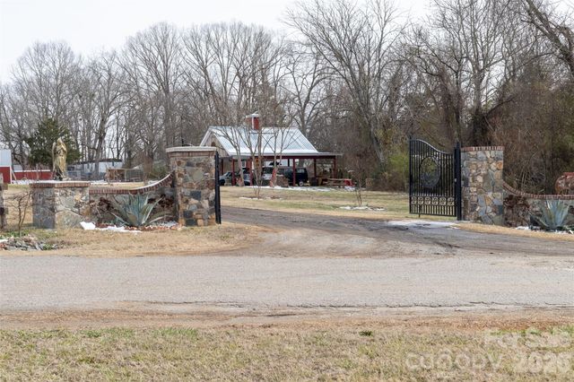 210 florham Drive, Dallas, NC 28034