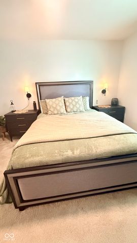 2221 Wonder Creek Drive, Whitestown, IN 46075