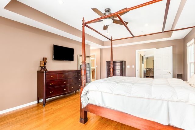 330 Veneto, Bloomingdale, IL 60108