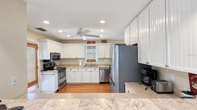 5157 SANDY BEACH AVENUE, Sarasota, FL 34242