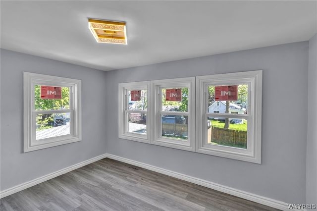 227 Wheatfield St, North Tonawanda, NY 14120
