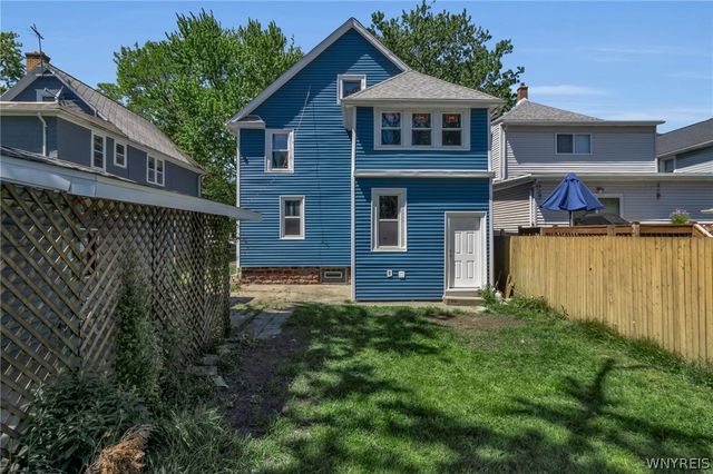 227 Wheatfield St, North Tonawanda, NY 14120