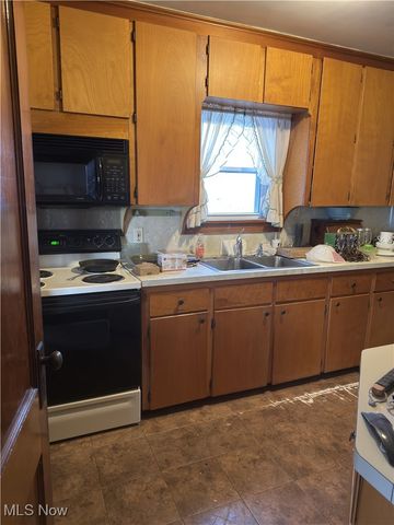 792 State Route 303, Streetsboro, OH 44241