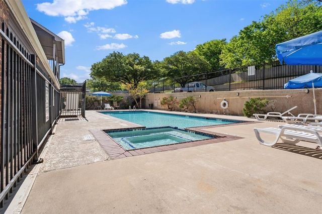 1840 Burton DR 223, Austin, TX 78741