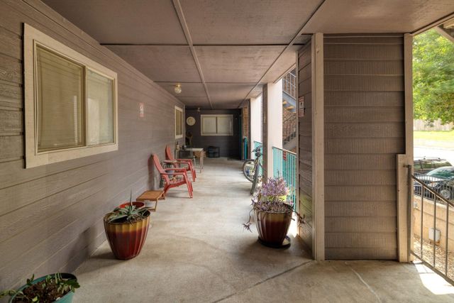 1840 Burton DR 223, Austin, TX 78741