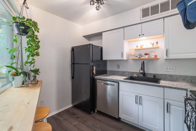 1840 Burton DR 223, Austin, TX 78741