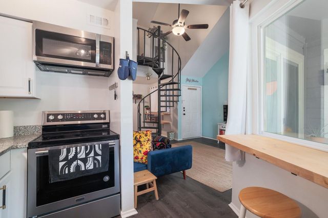1840 Burton DR 223, Austin, TX 78741