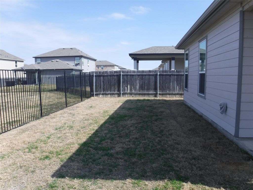 513 Thunder Valley TRL, Georgetown, TX 78626