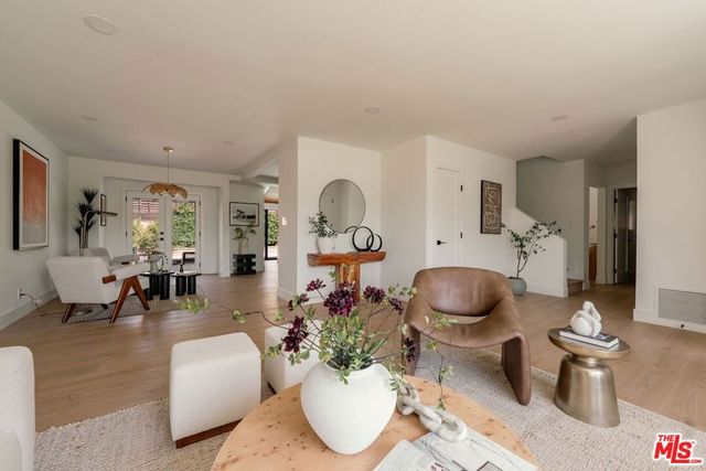 13925 Branton Place, Sherman Oaks, CA 91423