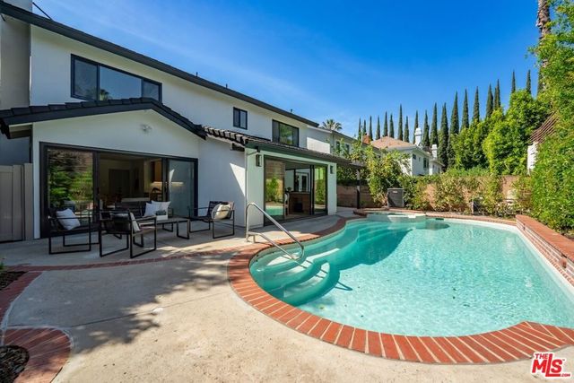 13925 Branton Place, Sherman Oaks, CA 91423