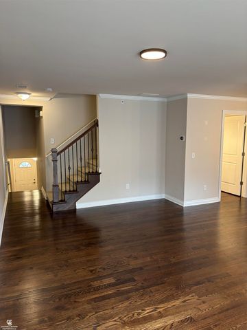 13113 Woodridge Circle 7, Plymouth, MI 48170