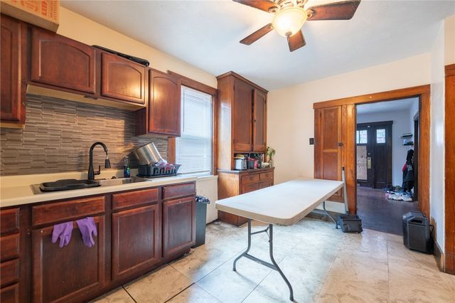 1425 Forsythe St, Marshall Shadeland, PA 15212