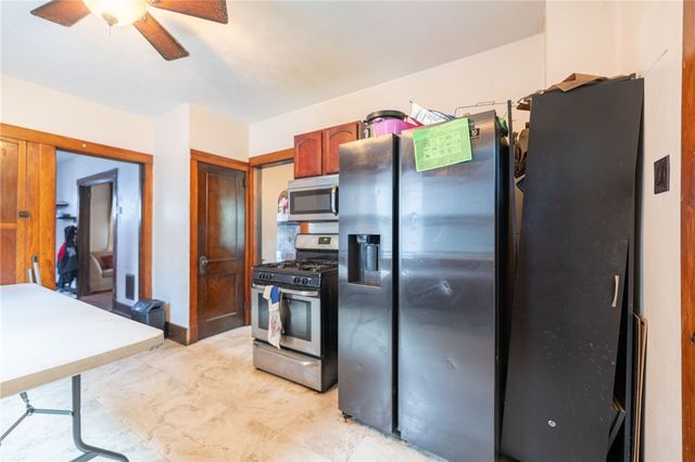 1425 Forsythe St, Marshall Shadeland, PA 15212