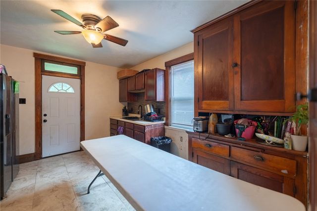 1425 Forsythe St, Marshall Shadeland, PA 15212