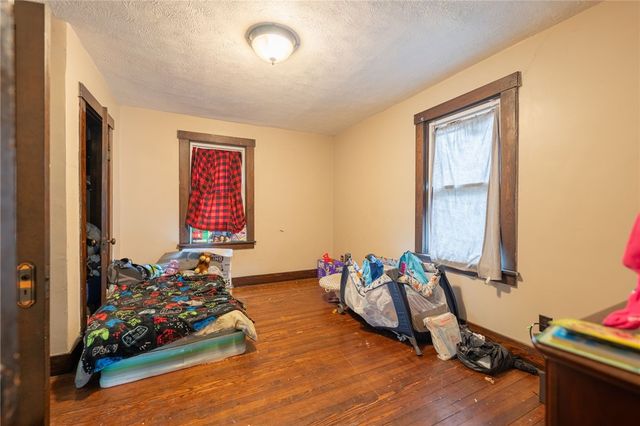 1425 Forsythe St, Marshall Shadeland, PA 15212