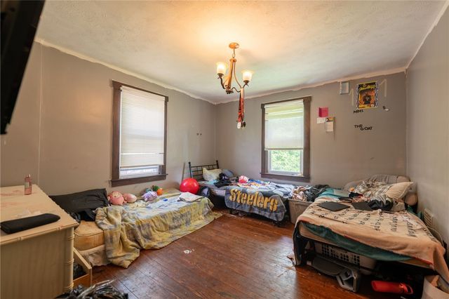 1425 Forsythe St, Marshall Shadeland, PA 15212