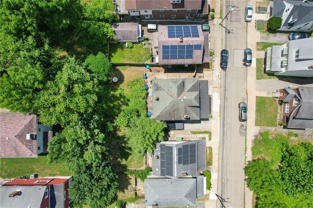 1425 Forsythe St, Marshall Shadeland, PA 15212