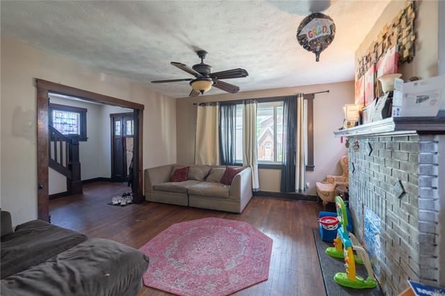 1425 Forsythe St, Marshall Shadeland, PA 15212