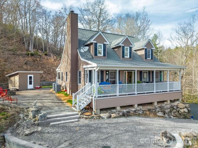 410 Forest Lake Road, Brevard, NC 28712