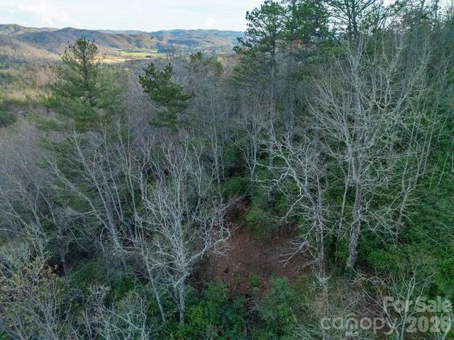 410 Forest Lake Road, Brevard, NC 28712