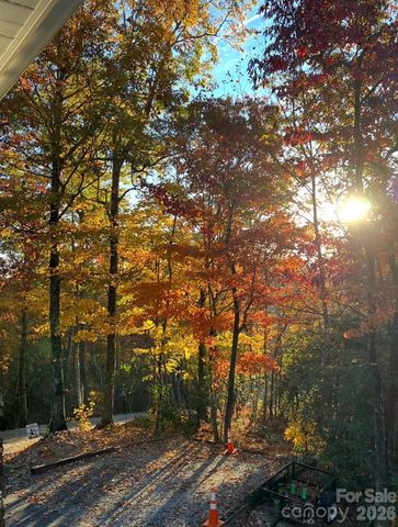 410 Forest Lake Road, Brevard, NC 28712