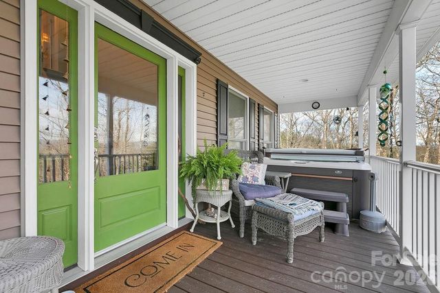 410 Forest Lake Road, Brevard, NC 28712