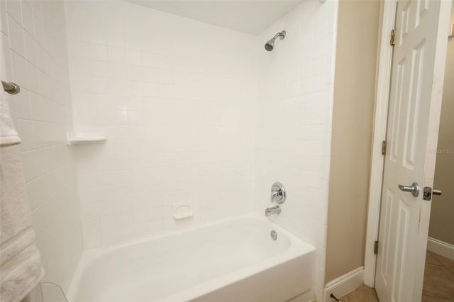 1047 ABELL CIRCLE, Oviedo, FL 32765