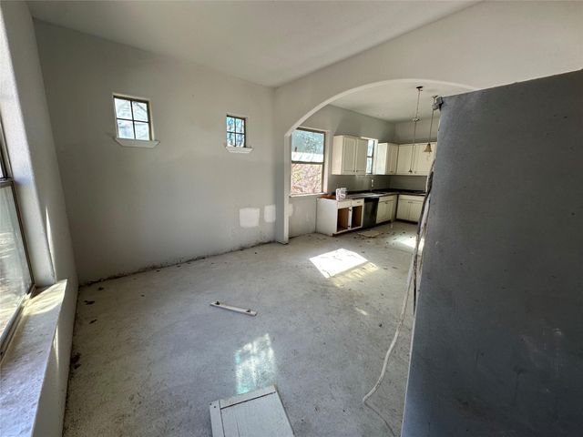 170 Scarlet Harts LN, Dale, TX 78616