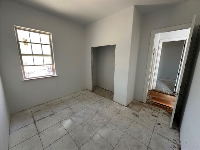 170 Scarlet Harts LN, Dale, TX 78616