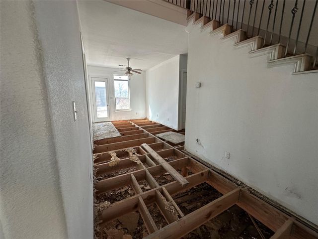 170 Scarlet Harts LN, Dale, TX 78616