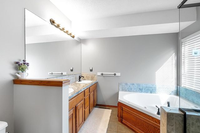 3610 Whispering Brook St, Wichita, KS 67220