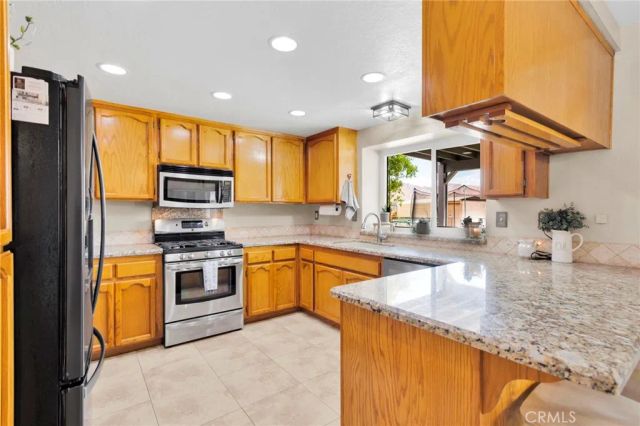 8173 Mono, Hesperia, CA 92345