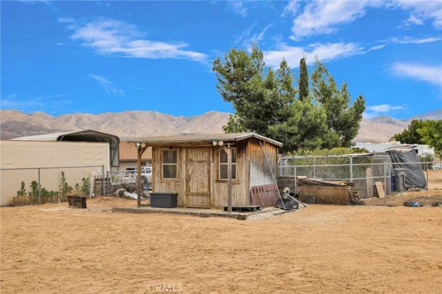 8173 Mono, Hesperia, CA 92345