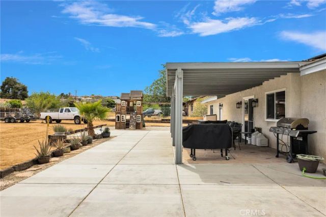 8173 Mono, Hesperia, CA 92345