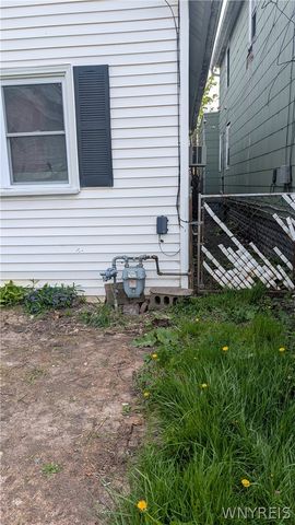 83 Thompson Street, Buffalo, NY 14207