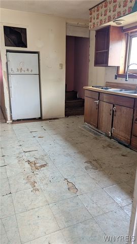83 Thompson Street, Buffalo, NY 14207