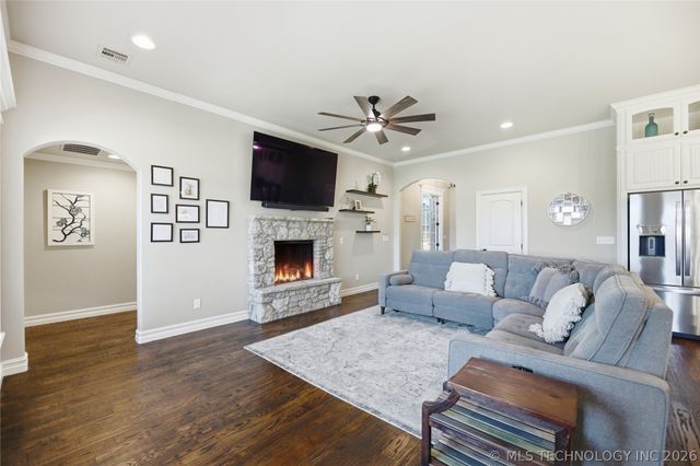 7915 N 149th East Avenue, Owasso, OK 74055