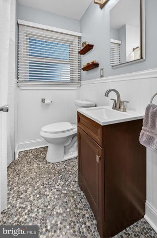 419 EDGEMOOR DR, Moorestown, NJ 08057