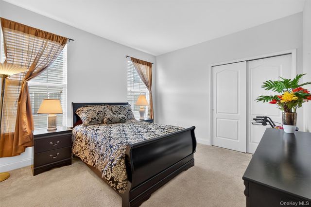 24 Juniper Circle, Middletown, NY 10940